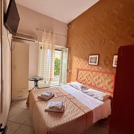 B&B Acireale アチレアーレ